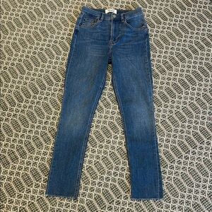 Reformation‎ High & Skinny Ankle Jeans Darwin Wash Raw Hem Stretch Denim | Sz 25